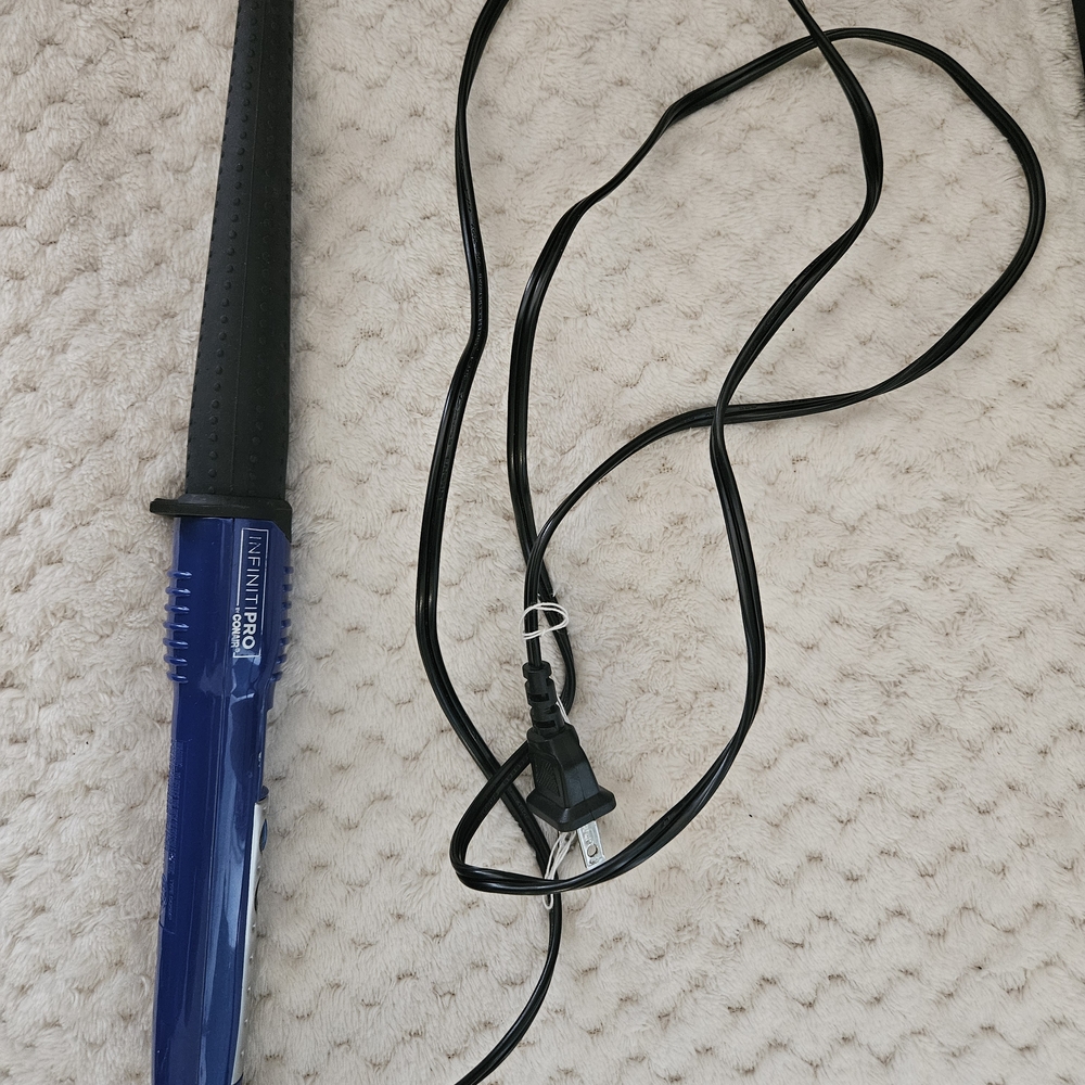 Infiniti Pro Blue Curling Wand